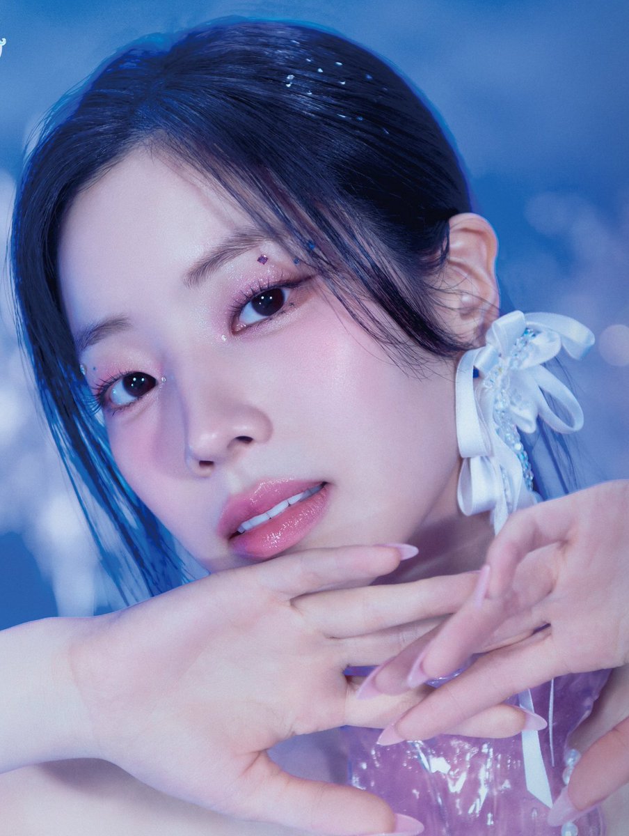 DAHYUN'S FACE CARD NEVER DECLINES