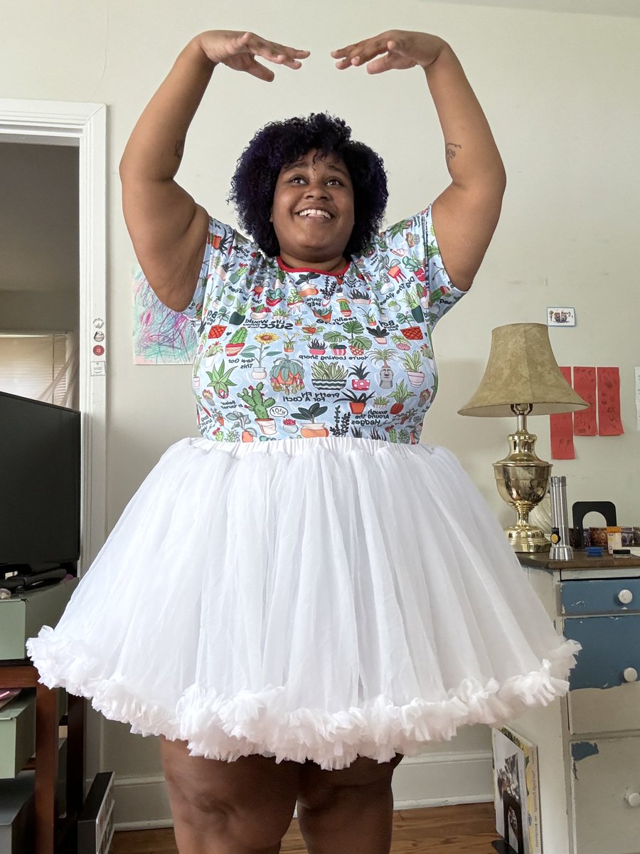 TeddysBittyBaby's tweet photo. Absolutely obsessed with my new onesie and tutu! They’re so cute and comfy!! New little clothes always make me so happy!! https://t.co/mLL9IcMOrm
