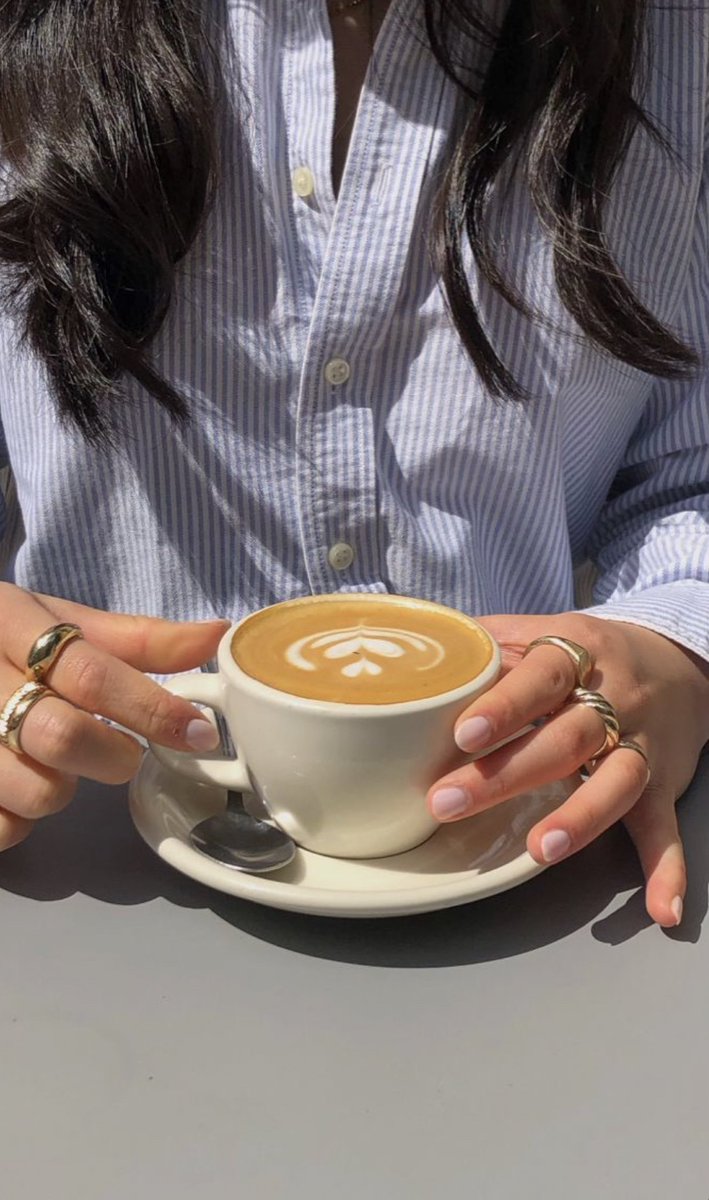 CapeBeanExpress's tweet photo. Wake up and smell the coffee, Cape Town! ☕🌅 It’s the weekend, and there’s no better way to start your day than with a cup of the finest brew in the Mother City.
#capetowncoffee #weekendvibes #coffeelovers #fromcapewithlove #america #picoftheday #globalbrew https://t.co/sZexL9XN6T
