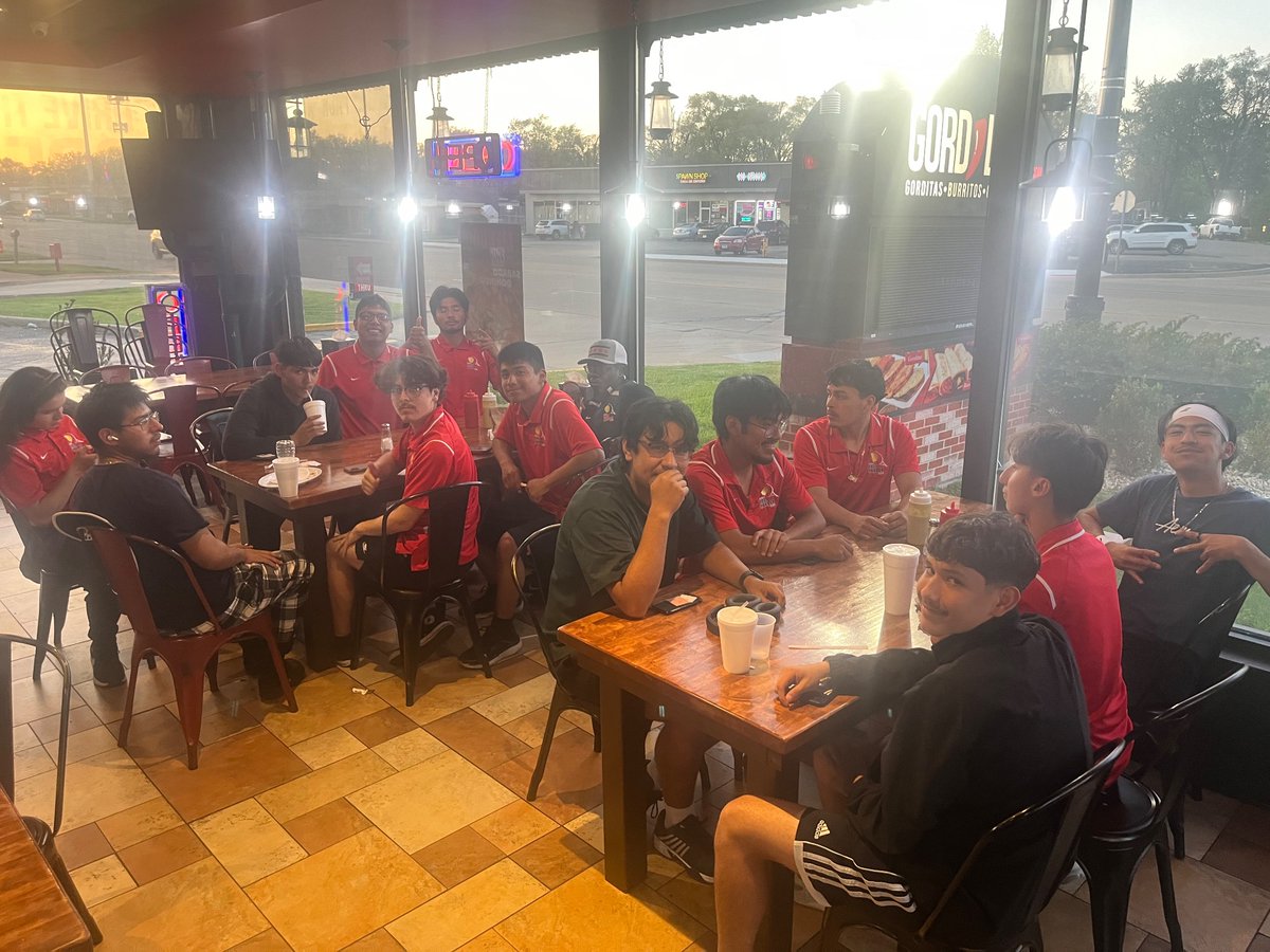 Coach Fernandez EAHS Tennis Team tweet media