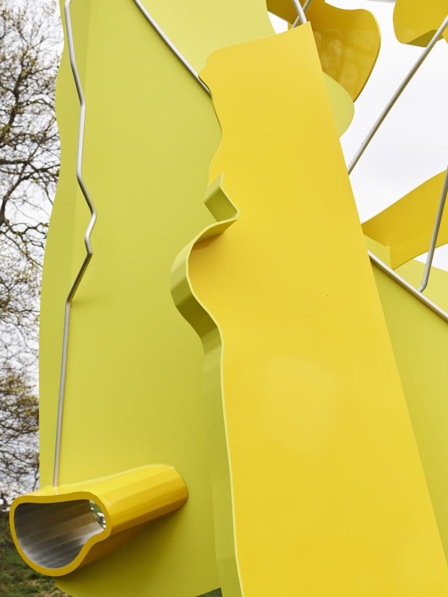 A juicy detail of one of the new large-scale, welded-metal sculptures by Arlene Shechet, debuting in her exhibition 'Girl Group,' this weekend at Storm King. Stay tuned tomorrow for the full reveal! 📷 David Schulze