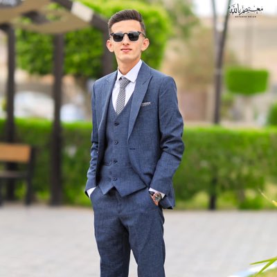 marcelo_argige's tweet photo. #صورة_جديدة_للملف_الشخصي
طبعا الروتين العادي صورة التخرج 🌚 https://t.co/DB43raE3Mo