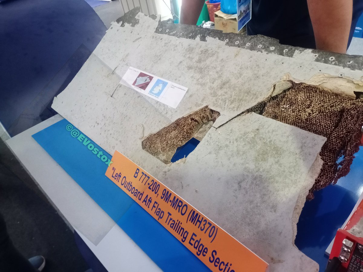 [English] 04/05/2024

'9M-MRO, 9M-IGB' 

Visiting the AAIB booth during ongoing North Region Madani Programme and found two actual artifacts of Malaysian Aviation History. 

1- Actual B-777 flap section from Malaysia Airlines 9M-MRO of the infamous ill-fated MH-370 flight

[1/2]