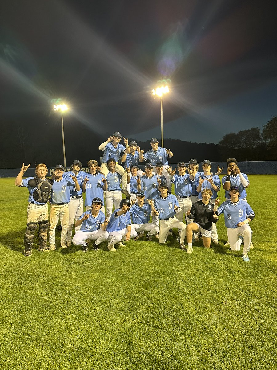 Huskies win in extras!
Final: SJ 2 Marian 1