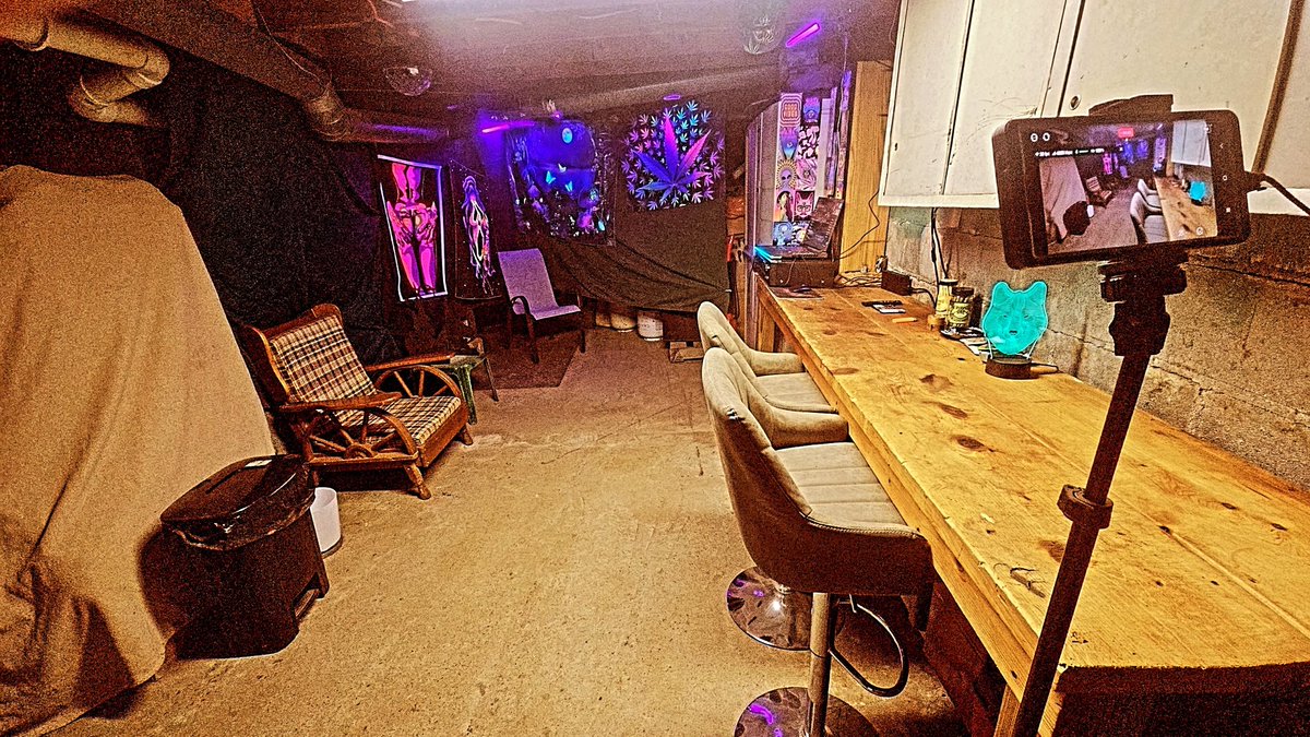 Muddy_4x4_Gmc's tweet photo. We live in the Wolf Den Pub, then the nightclub later. Link in bio cheers happy friday. #kick #kickstreamer #kickcommunity #kickaffiliate #Livestream #live #livestreaming #personalnightclub #personalbar #mancave #twitchaffiliate #twitchtv https://t.co/BQs9g0SFKI