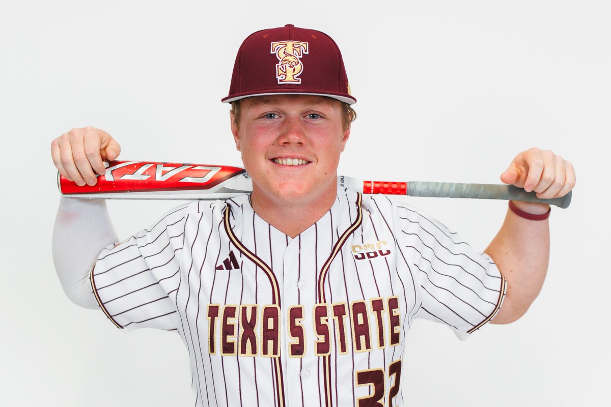 A single to right field give Merriman his first career hit!

#EatEmUp #SlamMarcos x @BenMerriman4