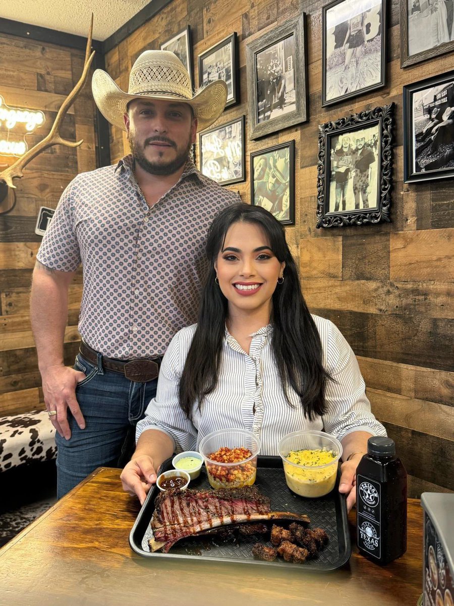 MayraFlores4TX's tweet photo. When you're in Brownsville, you have to stop by the best places to eat and support small businesses. I stopped by the Texican BBQ Company to speak with the business owner, Marc Garza. We also talked about his story and how he achieved the American Dream. Don't forget to try my favorite their homemade cornbread 🇺🇸
