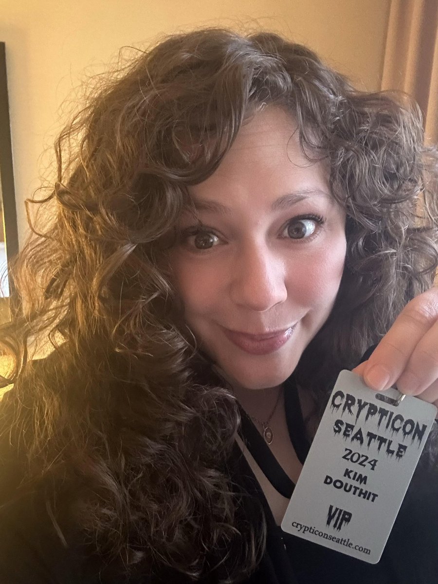 seattlescreams's tweet image. About to hit my first three panels! Come say hi!

#crypticon #crypticonseattle