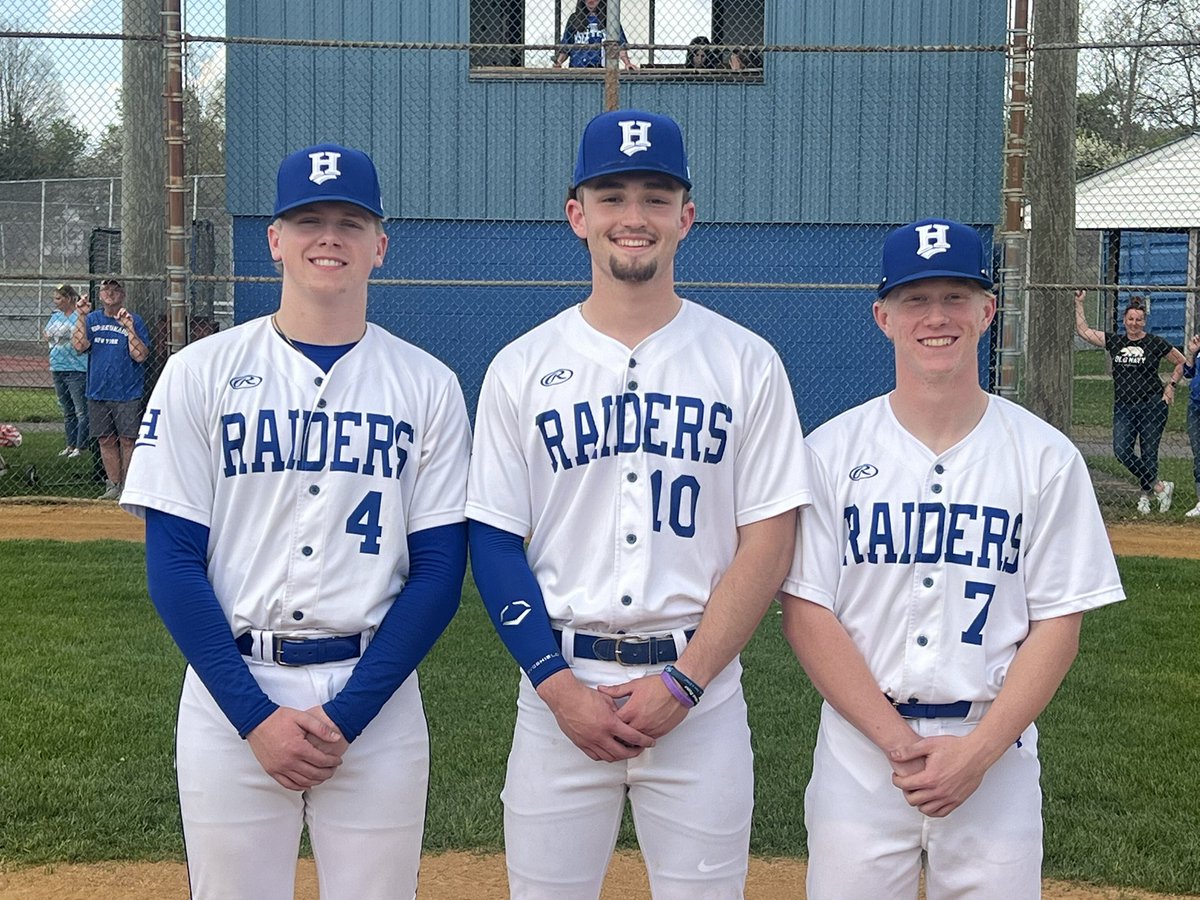 HorseheadsAD's tweet photo. Senior Nights - Track, Tennis, and Baseball

These seniors will be missed for all they have done for our respective programs and our athletic program. 

Thank you and Good Luck! 

#CareCommitWorkTeam #Seniors2024 #OnceaRaiderAlwaysaRaider #ThankYou #GoRaiders #Seniors https://t.co/2S7uZbOLVQ