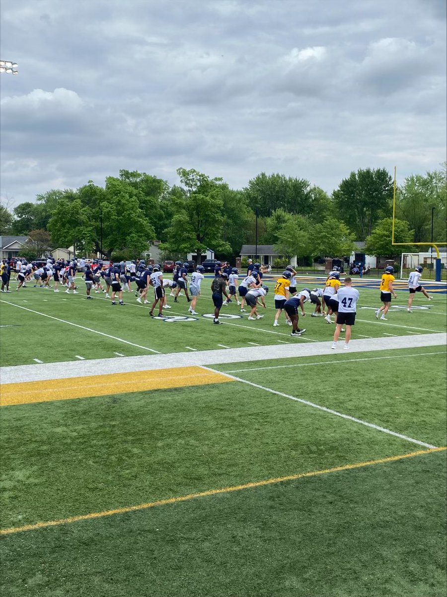 FCGrizFootball's tweet photo. Spring practice…. ✅ #GoGriz #BuildingChampions https://t.co/aimmspyBrk