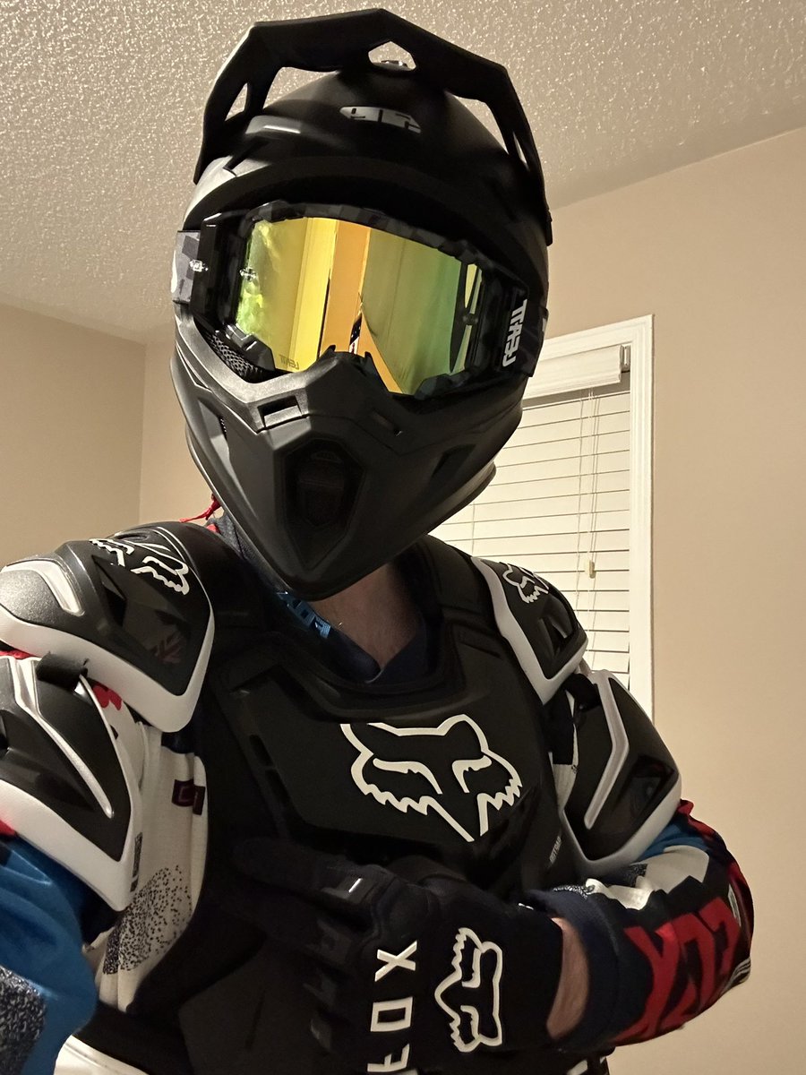 Was in the mood to get into Mx gear tonight. Mx gear is always sexy as fuck. #mxbiker #foxgear Was in the mood to get into Mx gear tonight. Mx gear is always sexy as fuck. #mxbiker #foxgear
