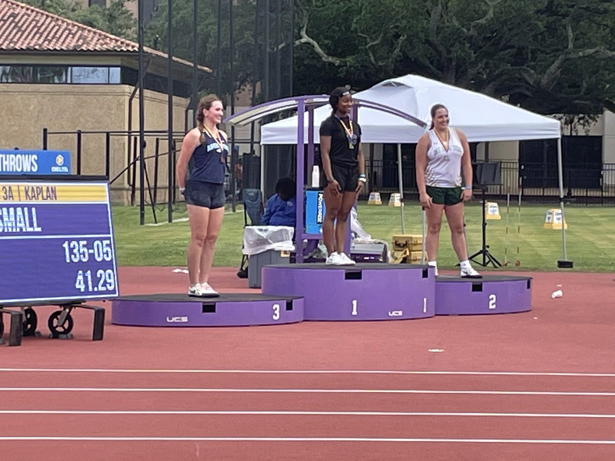 CometsFld_Trk's tweet photo. Top of the discus world in 2A
Great job Krissten https://t.co/0pBioInBkX