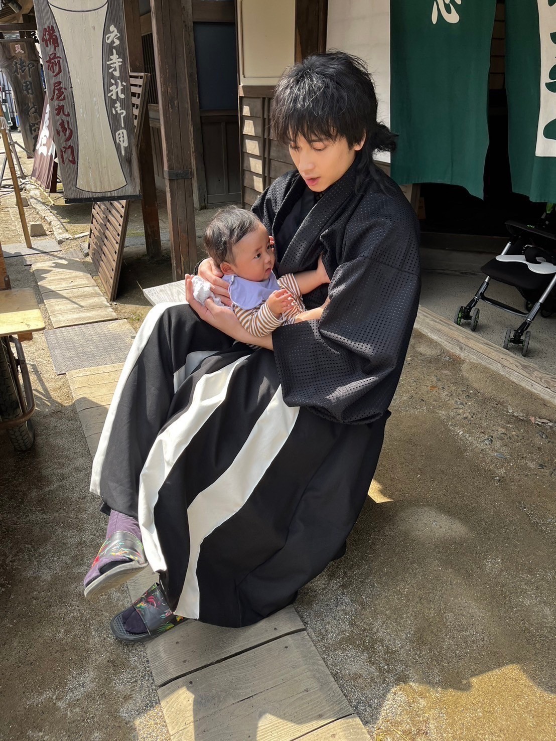 斎藤一 庄司浩平 うちわ 君とゆきて咲く 夏の宴 照れる