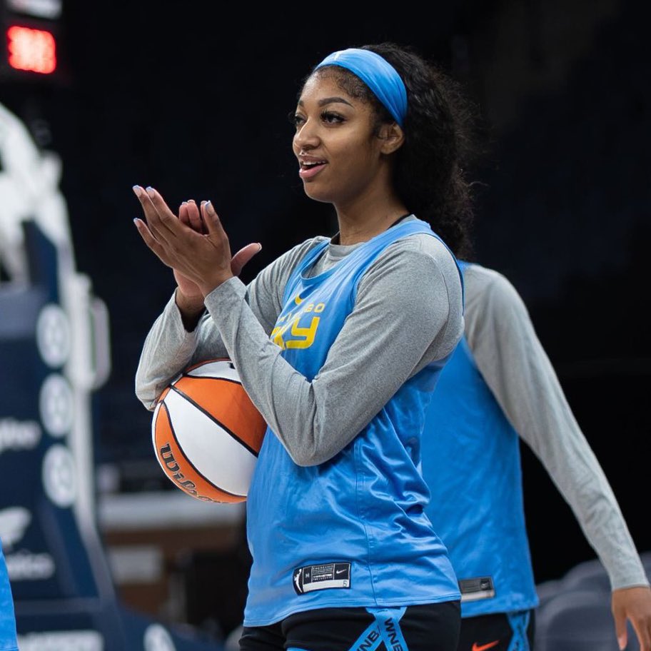 Angel Reese is one rebound away from getting a double double in her WNBA debut 👏🔥