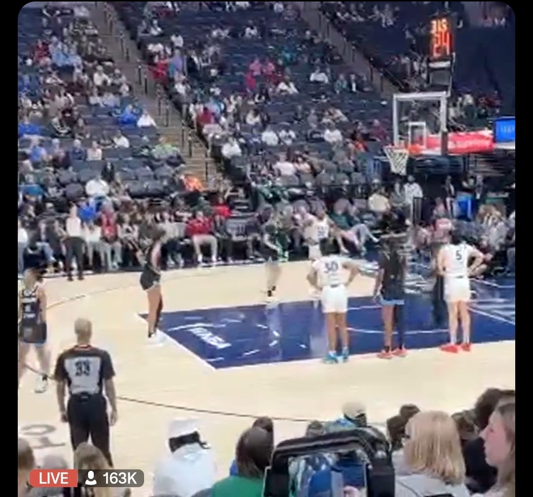 163,000 watching the Chicago Sky v Minnesota Lynx PRESEASON game on a cell phone stream. Please get it together @WNBA