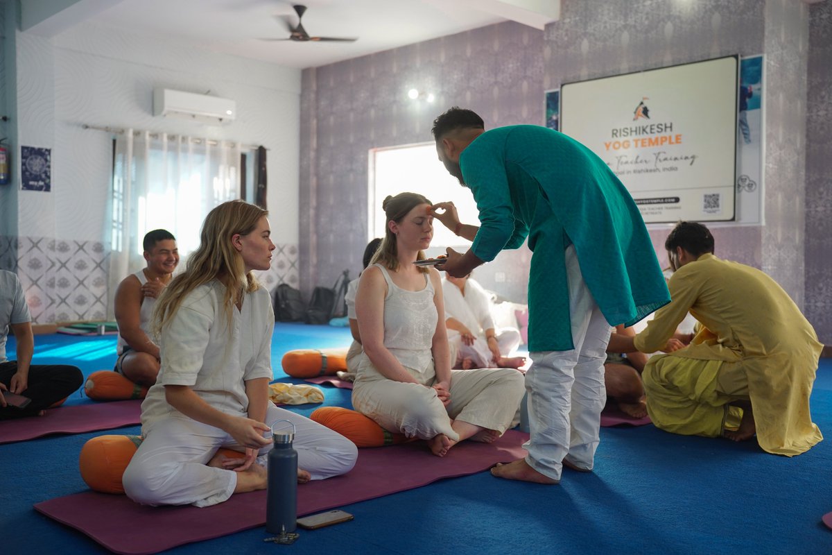 RishikeshYT's tweet photo. 200hrs #Yogateachertraining - Opening Ceremony May Batch #rishikesh 

https://t.co/YT2ayrlRhK https://t.co/VW1U3Brada
