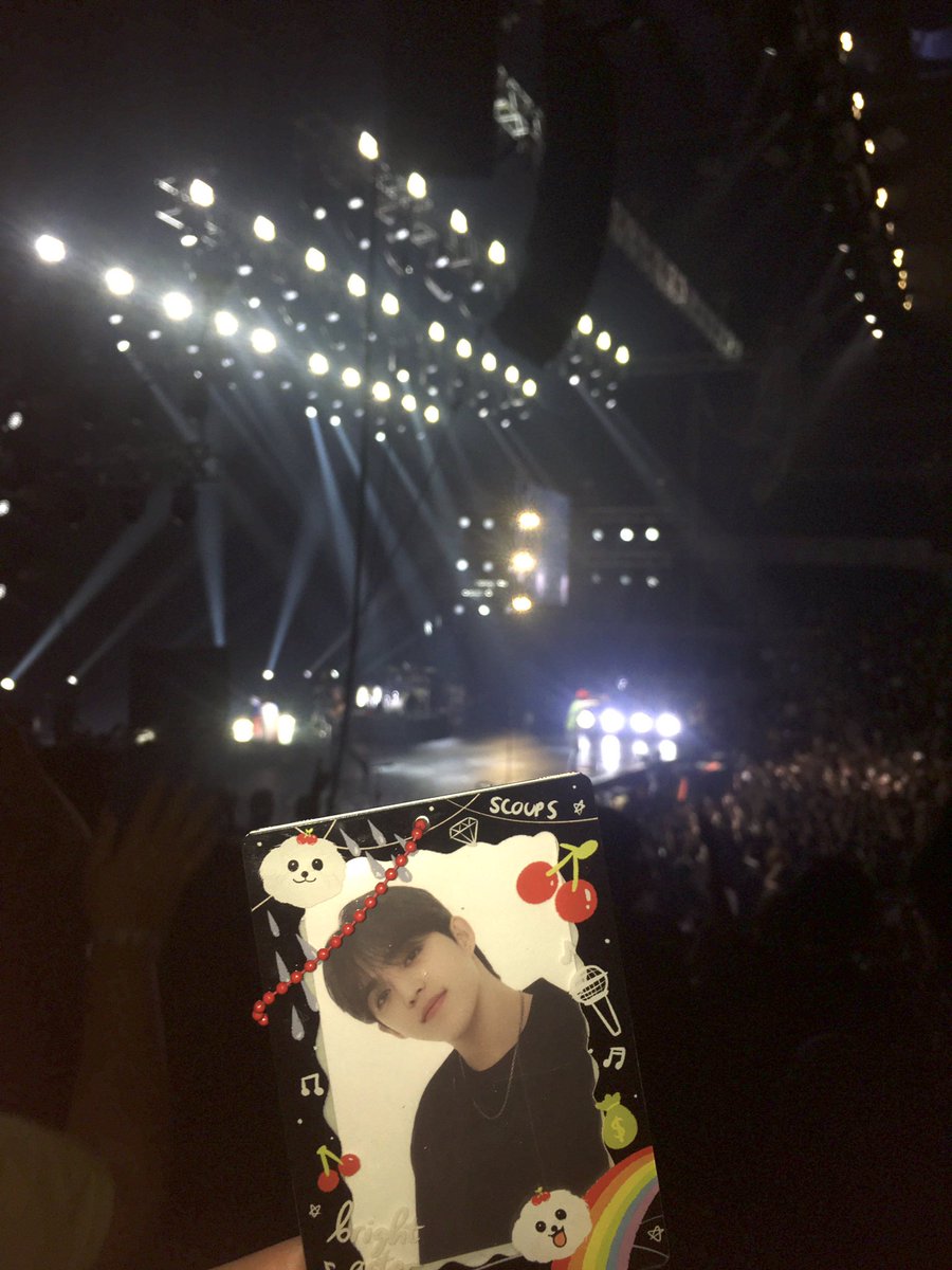 midowafalasoul's tweet photo. me being a hhu girlie traces back to me being a hustler 🤘🏻
choi seungcheol, meet the very reason why i wasn't a carat in 2015 🤭❤️
#AllTimeLowInManila2024 #ATLinMNL2024 #AllTimeLowForever https://t.co/KsPsVFpw8h