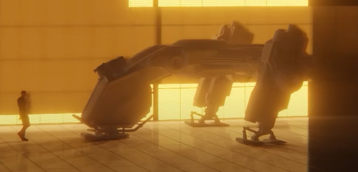 Some sort of delivery ARGO MPUV with tractor beam in the Invictus trailer? It matches the silhouette from CitizenCon's 2024 sneak peak lineup! youtube.com/watch?v=D_yinE…