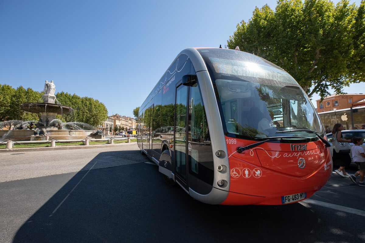 #1jour1projet✨
🚍 Le prolongement de l’Aixpress permettra de transporter 5000 voyageurs de plus par jour !

🚌 L’Aixpress est le BHNS 100% électrique en circulation depuis 2019 à Aix-en-Provence. Ce projet prévoit de prolonger son tracé jusqu’au quartier du Val Saint-André.

🚉…