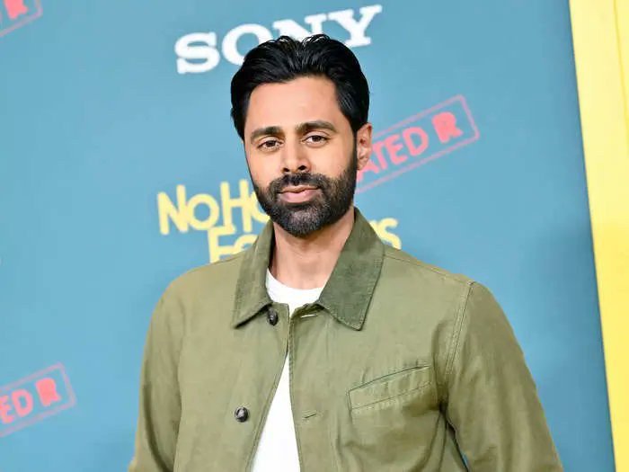 Hasan Minhaj jokes that losing 'The Daily Show' hosting gig paved the way for bringing back Jon Stewart: 'I saved a dying institution'

#HasanMinhaj #TheDailyShow #JonStewart 

businessinsider.in/entertainment/…