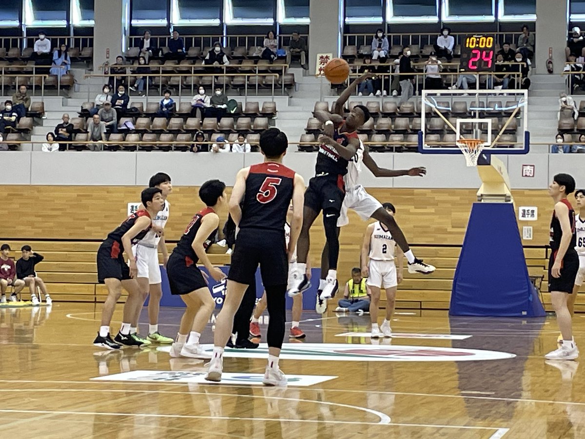 hoophalljp tweet picture