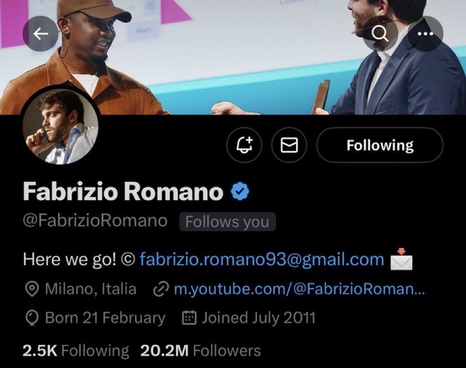 Everybody shift, Let me shout!!!!!!! No wayyyyyy, @FabrizioRomano just followed me back!😭😭❤️