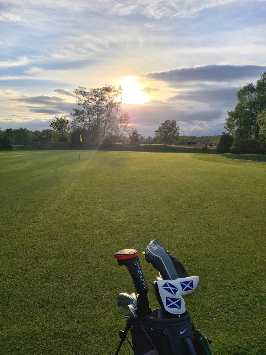Lovely evening for it last night⛳ <a href="/tom_doncom/">Tom Doncom</a>
