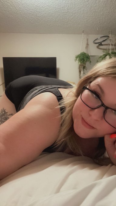 I'm ready for my birthday spanks 😏 https://t.co/X8XMfmLG9z