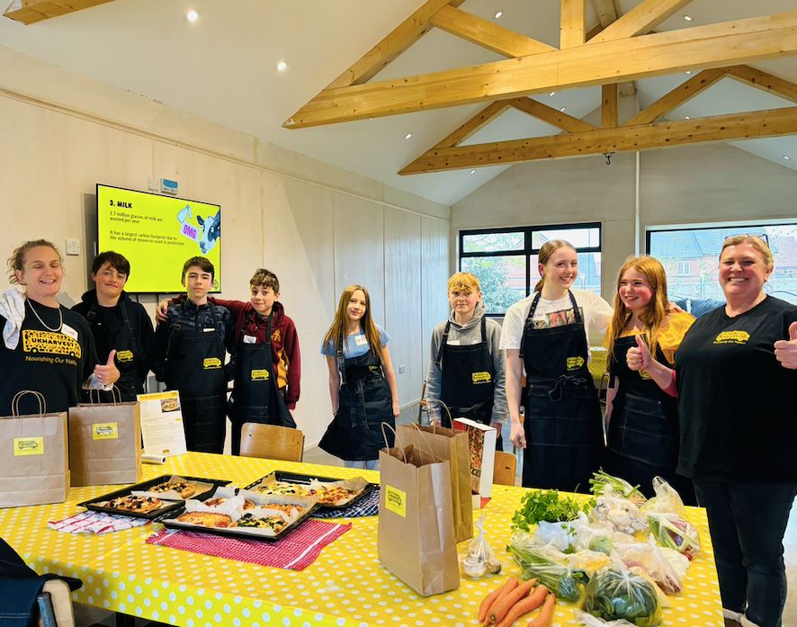 Donna and Sian from UKHarvest delivered a fun and food waste friendly cooking session at 'The Shed', a brand-new youth project supported by Chichester Community Development Trust. Huge thank you to everyone who came along and to Clarion Housing Group for sponsoring this event!
