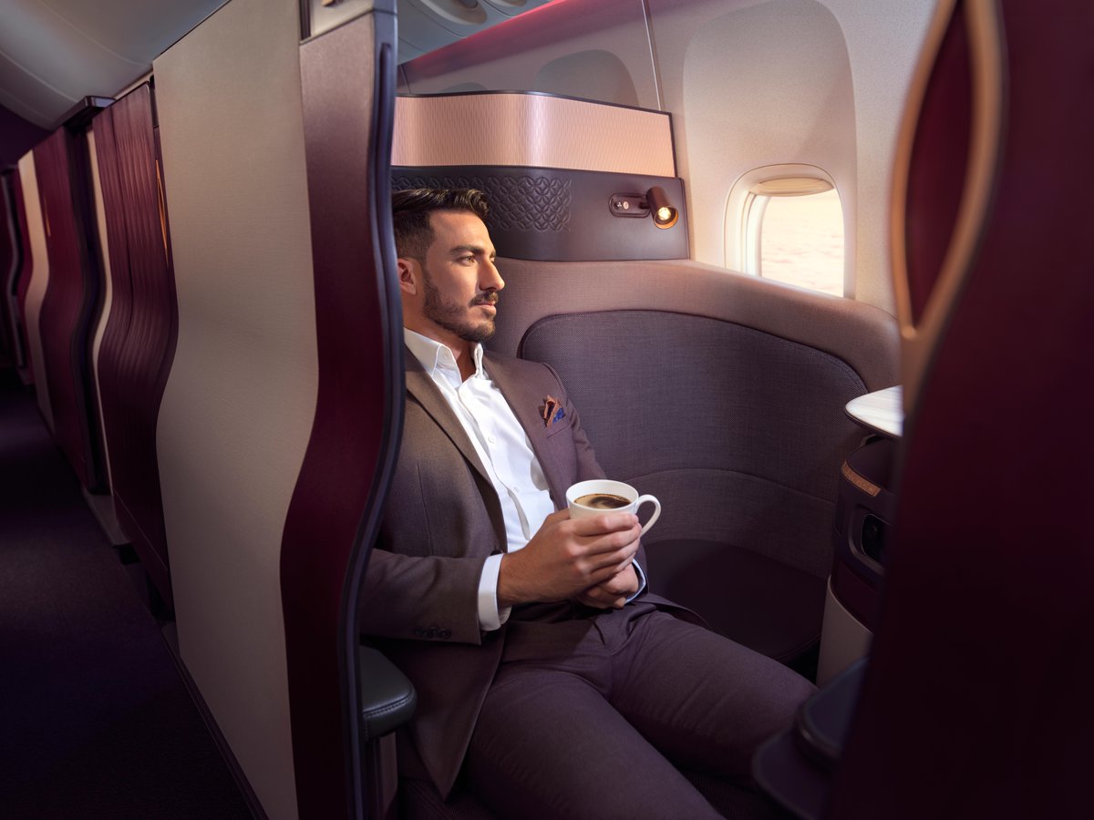 It’s boarding time!  ✈️
Time to refresh yourselves with a beverage.
Are you team coffee or fresh juice? 

#QatarAirways 
#GoingPlacesTogether
