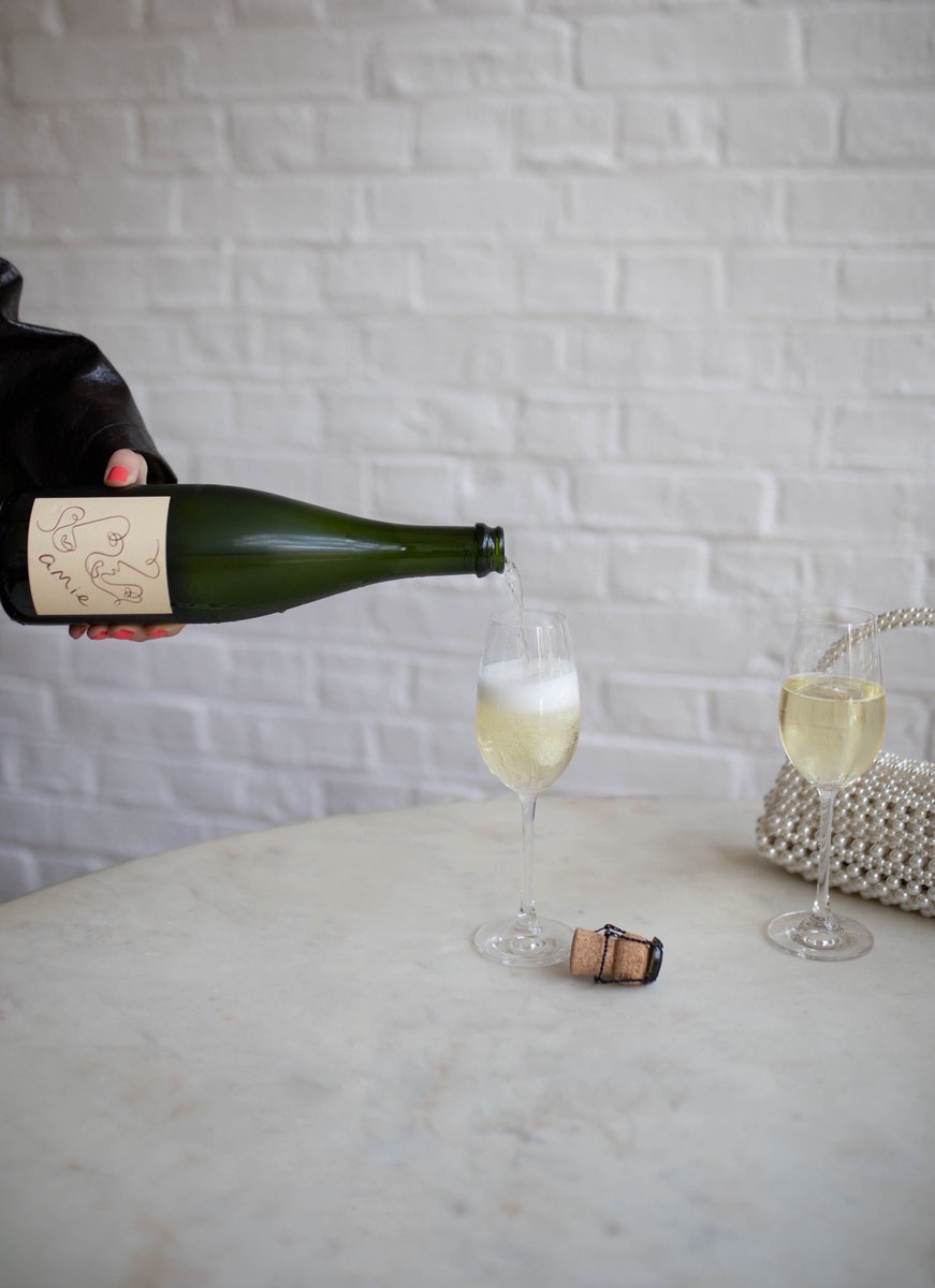 Welcome to MacFarlane’s Bank Holiday Wine Tasting. Today from 12 noon. Come and meet Peter and his amazing wines for summer #winetasting #roséwine #summerdrinks ⁦<a href="/VillageLifeSW4/">Abbeville Life</a>⁩ ⁦<a href="/claphammums/">ClaphamMums</a>⁩ ⁦<a href="/ClaphamCommon1/">Friends of Clapham Common</a>⁩ ⁦<a href="/CoolClapham/">AbbevilleVillage</a>⁩