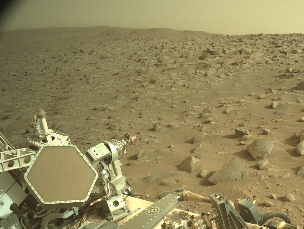 A New Photo From the Surface of Mars Taken by the Perseverance Rover Just a Few Hours Ago NASA