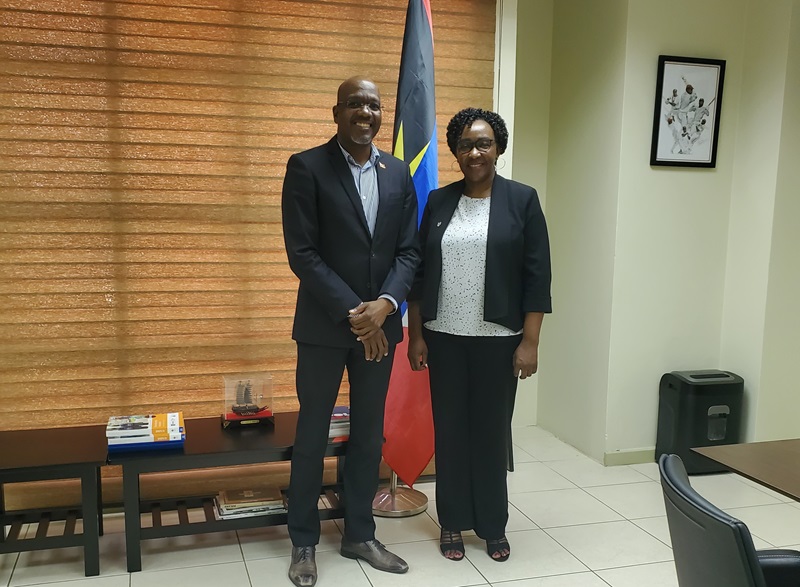 Prioritising teacher development in Antigua and Barbuda #AntiguaAndBarbuda and their Minister of Education, Sports and the Creative Industries, the Honourable Daryll S. Matthew (@DaryllMatthew), are taking a bold step towards prioritising teacher development in the Eastern…