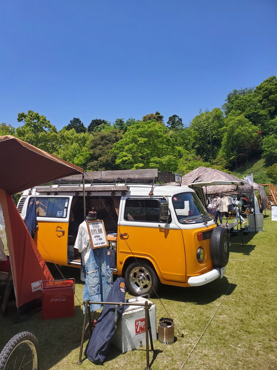 TARUPAPA3's tweet photo. 連休2日目…
今日はVAN JAMへ
ペコとも三チーとも仲良く出来たかな
@inutabi_hiace
@LanaLea11
今日の収穫は譲り受けたコットをGET✨️
ありがとうね🥰
 #ペット部乙 https://t.co/4sx1Yv3fK1