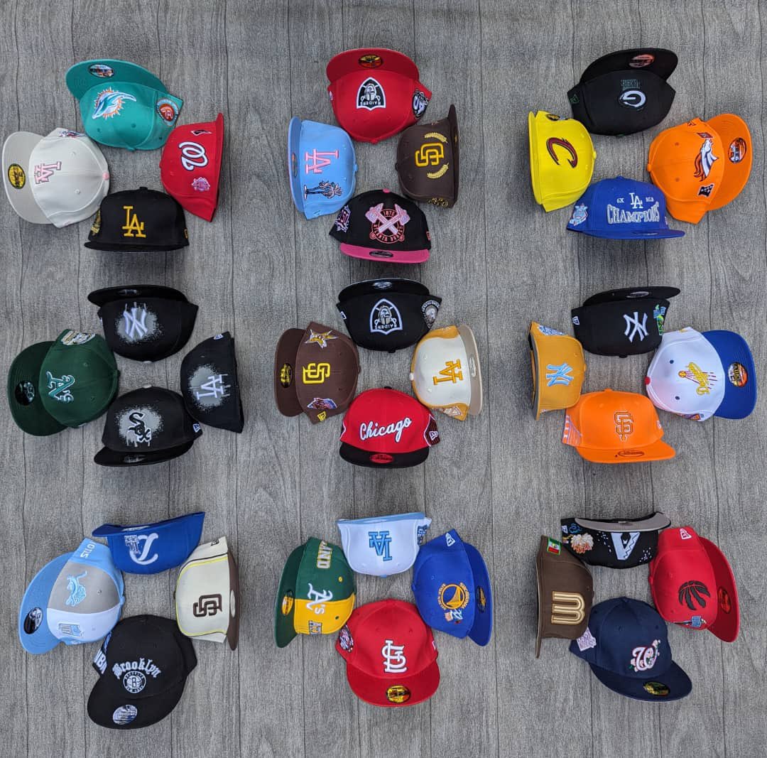 SnapBack Caps 🧢 Available in Sizes and Beautiful Designs 😍 Price 🏷️ N12,500 Nationwide Delivery 🚚 Kindly Repost 🙏🙏