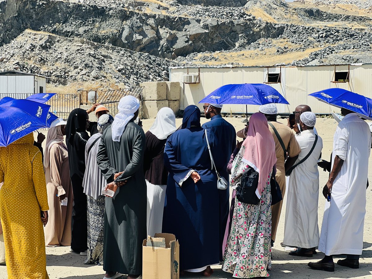 Our April Umrah pilgrims at Mount Thawr in Makkah 🕋

These are the stories to be told.