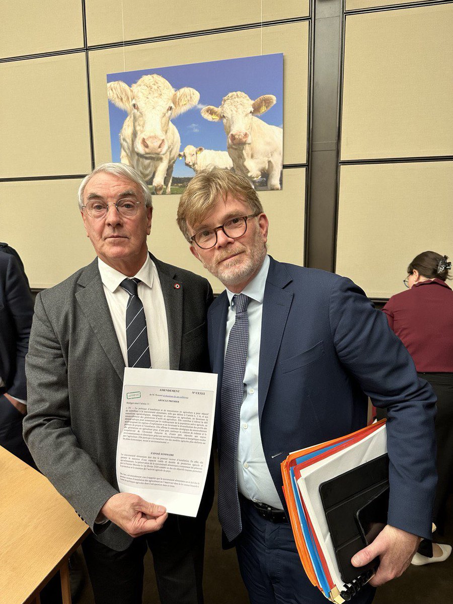 Une première victoire : nous avons reconnu que le pastoralisme est d’intérêt général ! 
Circuits courts, AOP, biodiversité, prévention des incendies, autant d’enjeux à protéger ! 🐑🍃 #PLOA #pastoralisme