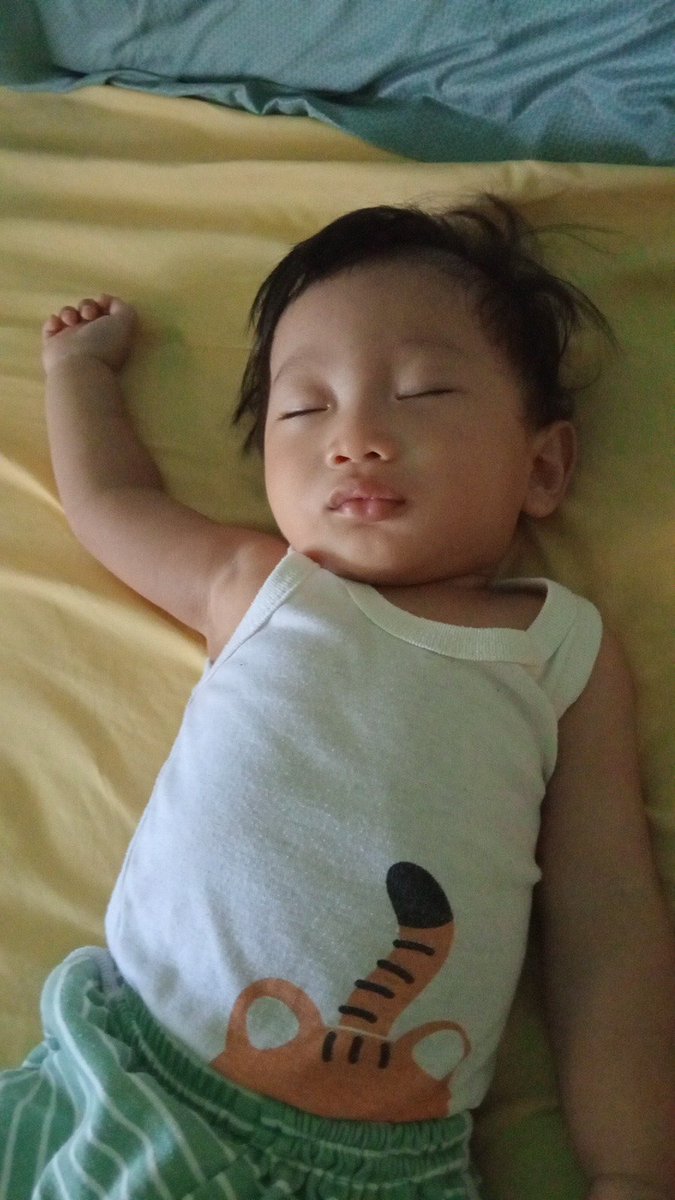 lovadelia's tweet photo. Kerja dikit kangen anak, keluar rumah dikit kangen anak huhu https://t.co/q9WvS6RiPD