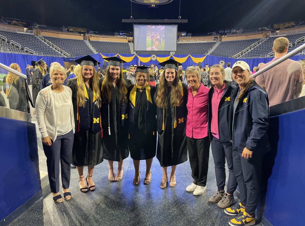 Beat Ohio State. ✔️ 
Graduate from Michigan. ✔️ 

🎓 #MGoGrad | #GoBlue