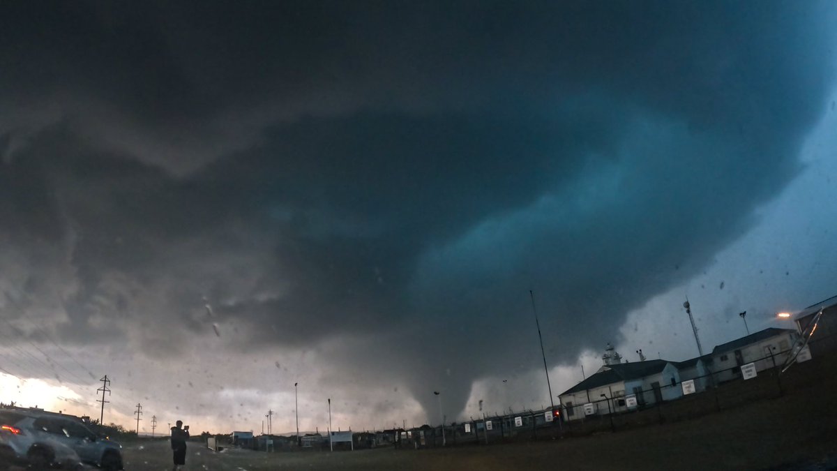 Monster tornado near Silver, Texas earlier this evening as viewed from my @GoPro. I tell ya, there's no chasing moment quite like having surrounded by only a few of your closest friends. Here @MesoMax919 does his thing while @AdamLucioWX sits beside us #TXwx @NWSSanAngelo