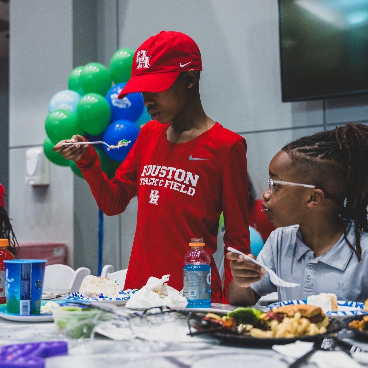 Happy birthday to our star recruit, Jayden! 🥳🌟

#HTownSpeedCity x <a href="/GoTeamIMPACT/">Team IMPACT</a>