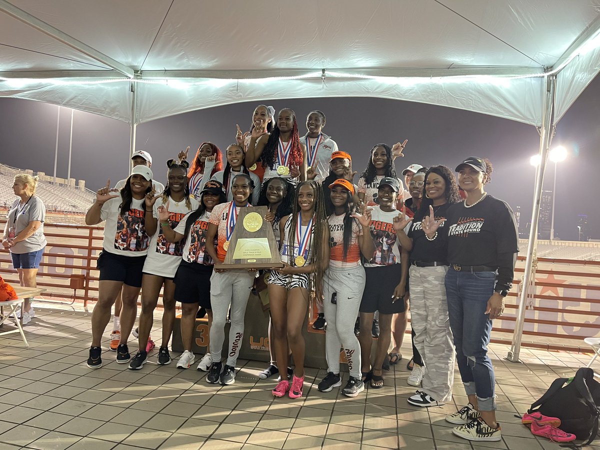 Congratulations to our 2024 UIL 5A Track and Field State Champions @WeboGirlsTrack! Way to work and secure the 14th state title for @WEBO_Tigers!🥇🏆💪🏾🥳🔥🏃🏾‍♀️💨