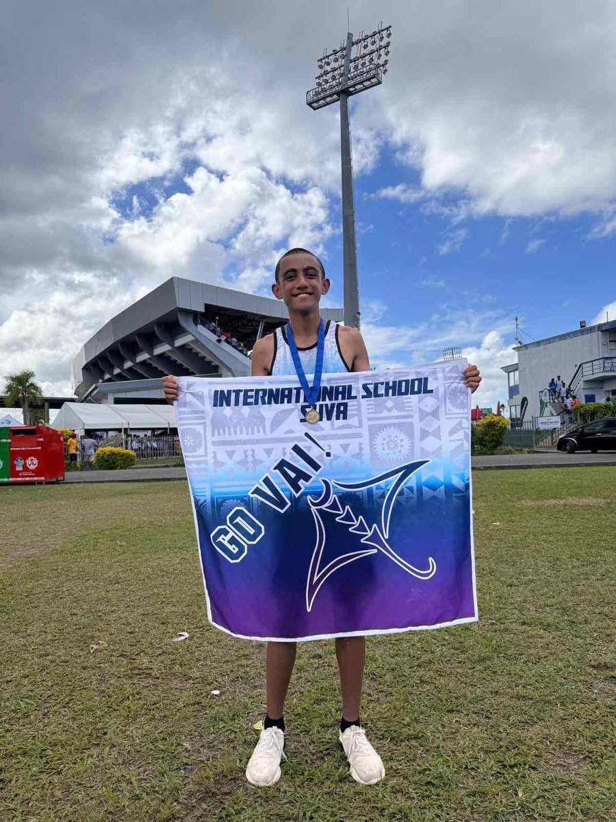 When ISS wins a gold medal it’s like we’ve won the whole damn Cokes but when it’s a record breaker too woooo oti vakadua😂😂😂Musuka clinched a GOLD medal with a record-breaking jump of 1.75m in the Sub Junior Boys High Jump!(Screams ISS✊🏾Blues) #CokeGames
