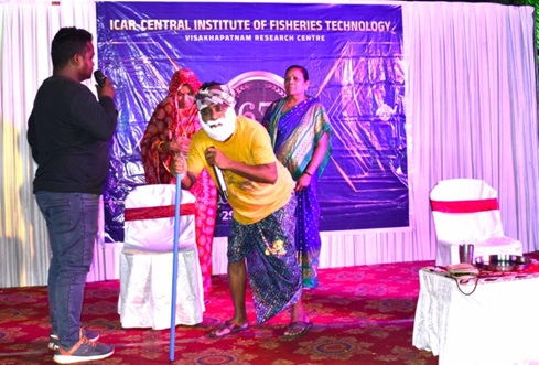 The Visakhapatnam Research Centre of ICAR-CIFT celebrated its 67th Foundation Day on April 29, 2024. Dr. K.S. Krishna, a distinguished Professor and Dean of the School of Sciences at GITAM Deemed University, honoured the event as the Chief Guest.