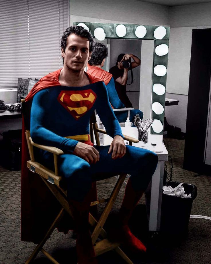 Henry Cavill in Christopher Reeve's Superman suit