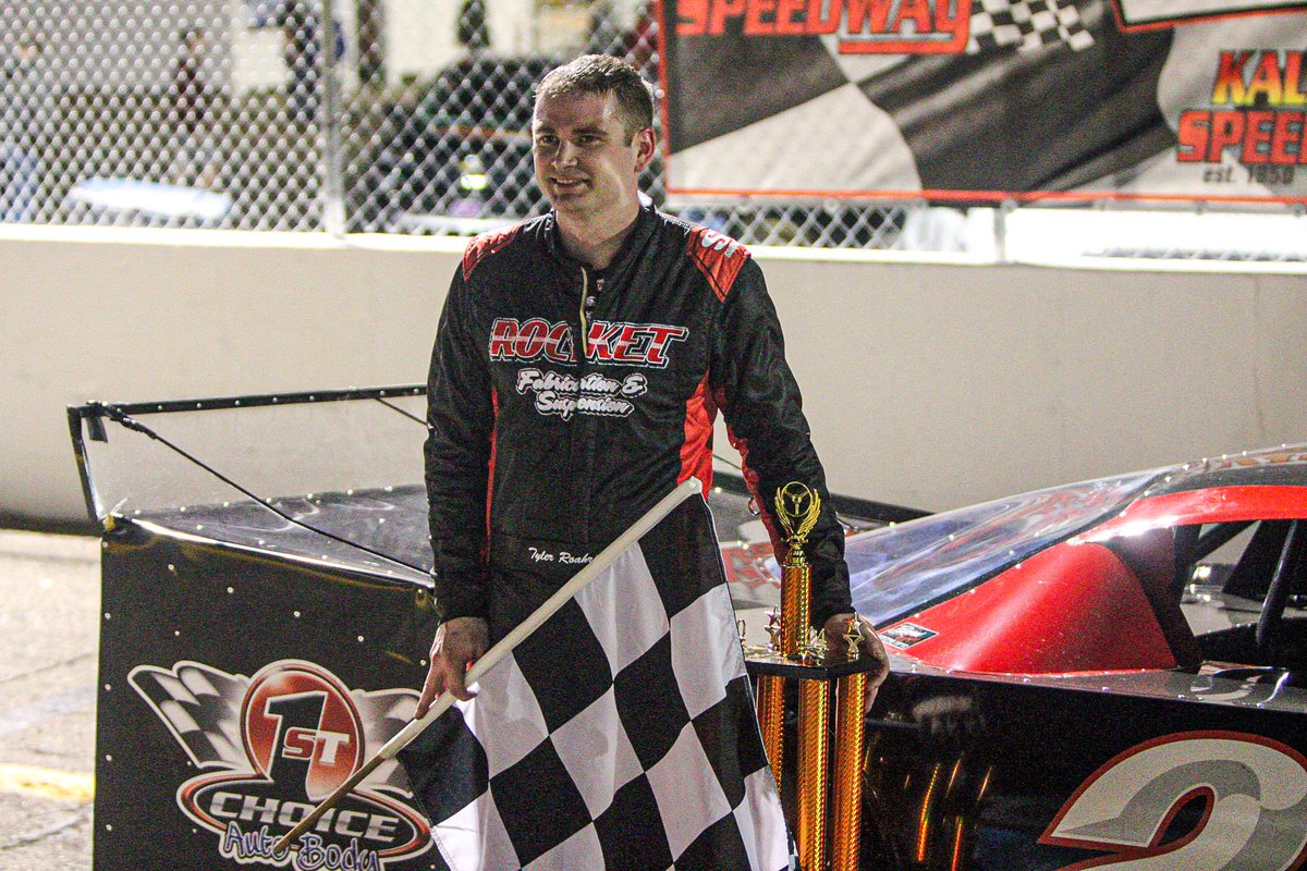 From the back, to the front, a good old fashioned waxing results in his 5th Intimidator 100 win. Tyler Roahrig gets the job done at Kalamazoo Speedway.

#HPHpodcast | 📸 @kgeyer3