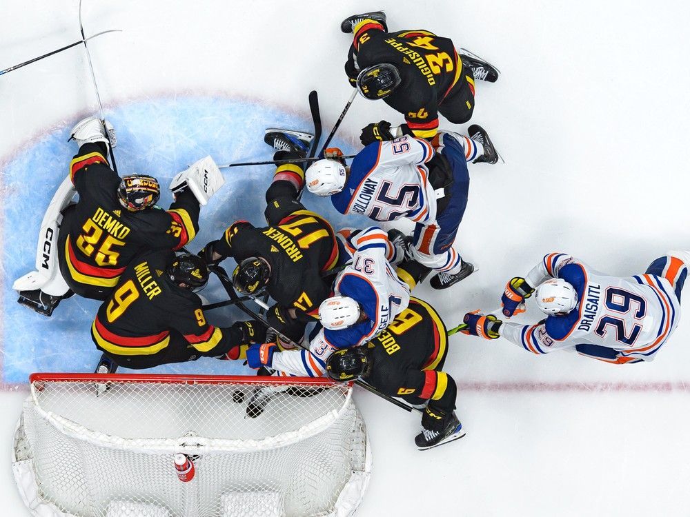 Game on! Vancouver Canucks earn right to play Edmonton Oilers in Round 2 edmontonjournal.com/sports/hockey/…