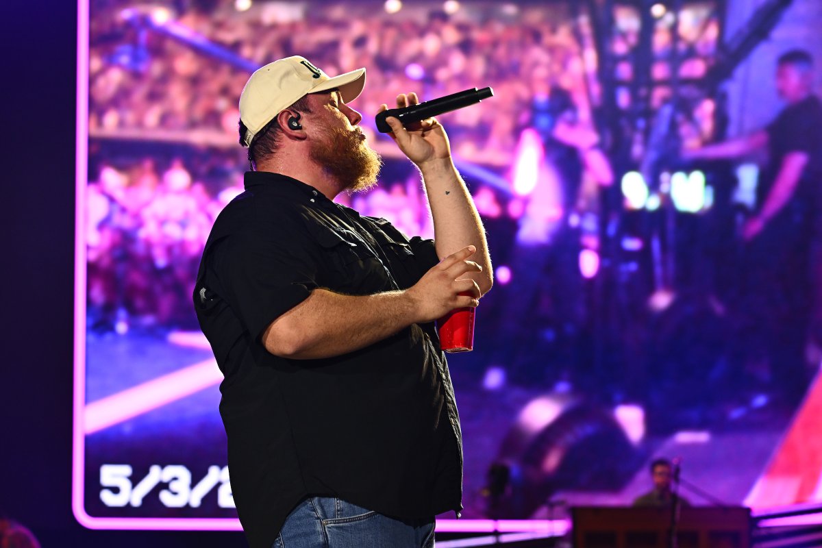 Cheers to an incredible first night of @LukeCombs at The Bank! Who's ready to run it back tomorrow night with 4 new opening acts + the Bootleggers Tailgate! Don't have FOMO, get your tickets now at axs.com/series/19436/l…! 📸: Chris Condon