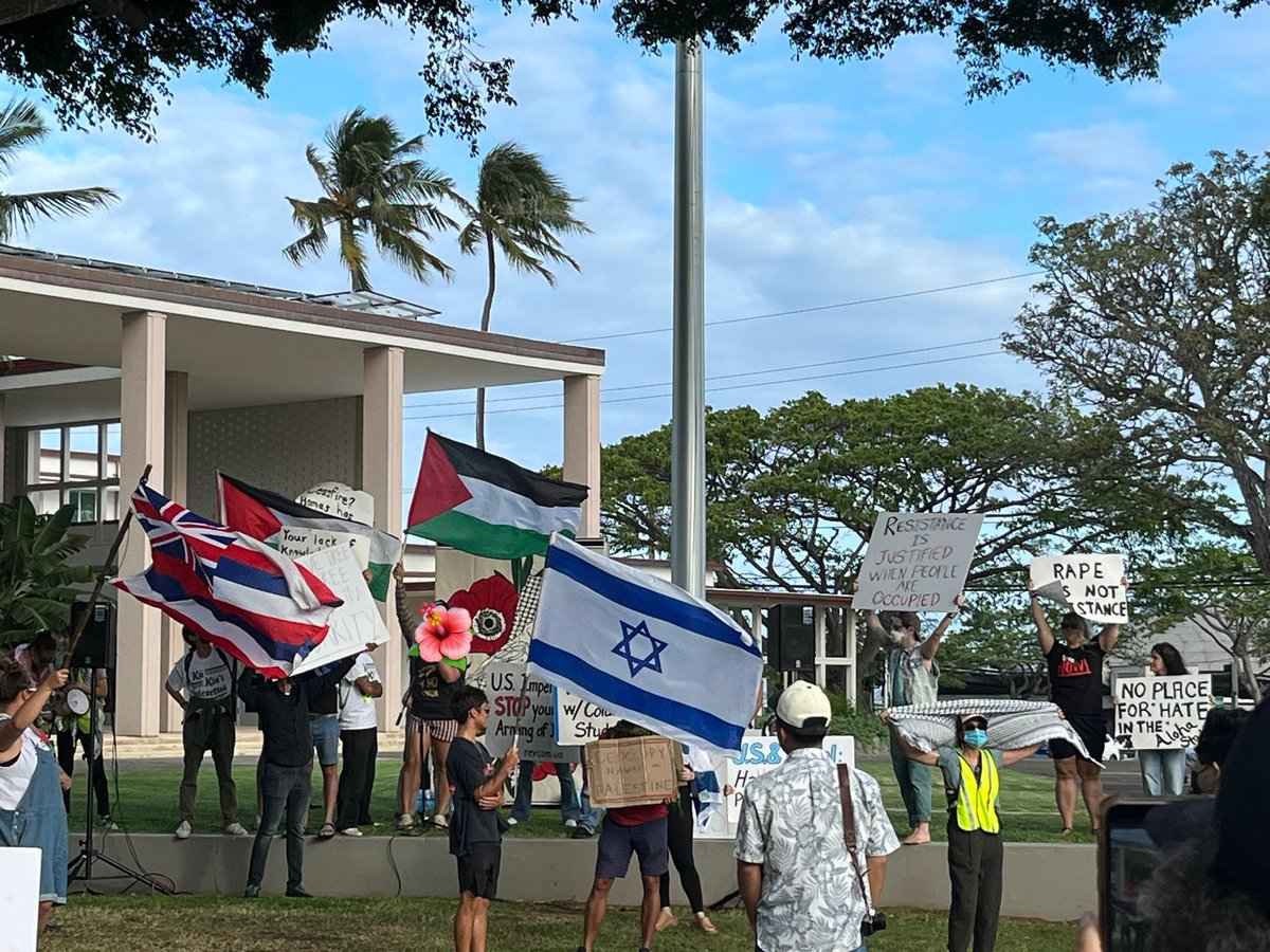Zionists tried to disrupt a pro-Palestine rally at the University of Hawai’i Manoa campus. They were ignored except for a speaker noting they have no mana. Hawai’i has been under occupation for 2 centuries. Its native population is still fighting their own erasure.