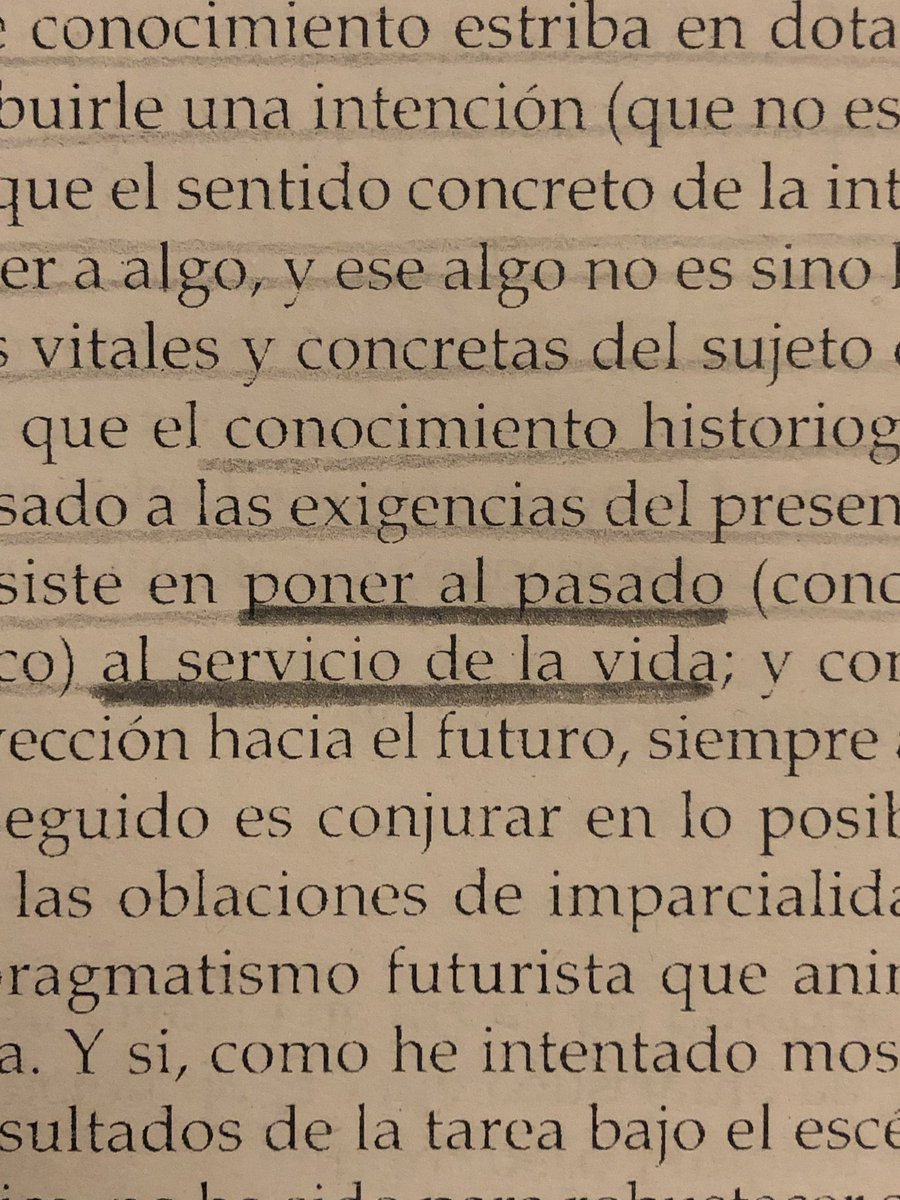 Una definición de historia que me gusta: